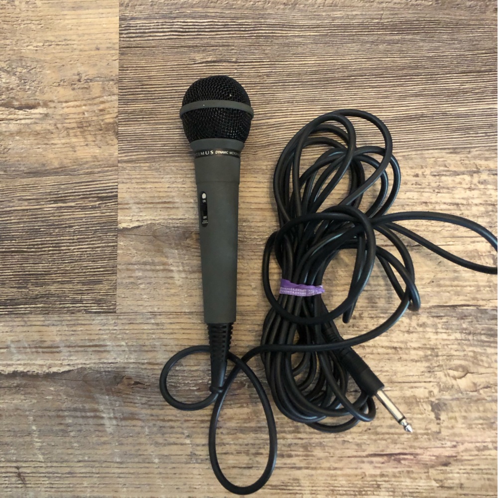 Optimus 33-3018 
Dynamic Microphone 
IMP-500 ohms

As Pictured
